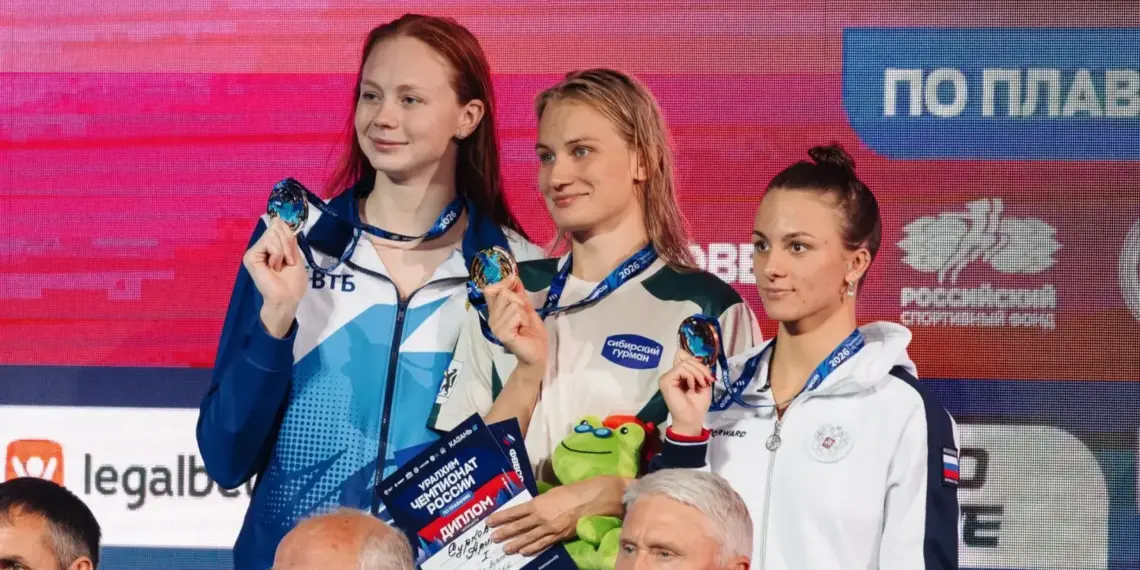 Доплыли до тройки: команда новосибирских пловцов успешно выступила на чемпионате России
