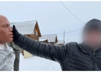 Иркутянин посадил на цепь дочь и её сожителя