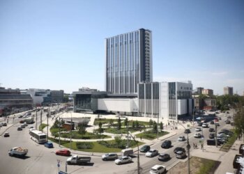 В Новосибирске ввели в эксплуатацию гостиничный комплекс «Турист» на площади Маркса