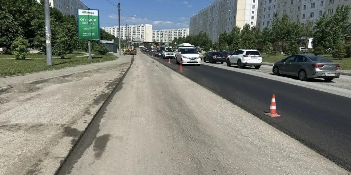 Масштабный дорожный ремонт начался на Плющихинском жилмассиве Новосибирска