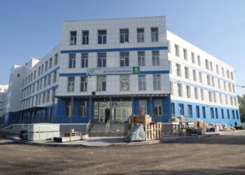 В Новосибирске достраивают очередную концессионную поликлинику