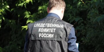 В Новосибирске престарелые родители задушили собственного сына