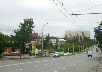 Тестирование режима «зелёная улица» провели на Жуковского и Плановой в Новосибирске