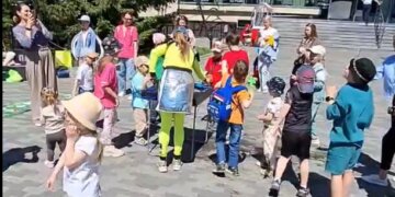 В День защиты детей в Новосибирском зоопарке потерялись 10 малышей