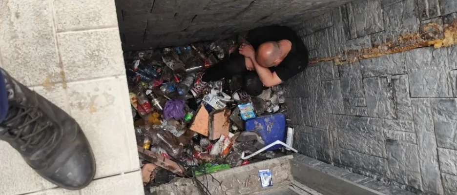 Новосибирец упал в домовой приямок