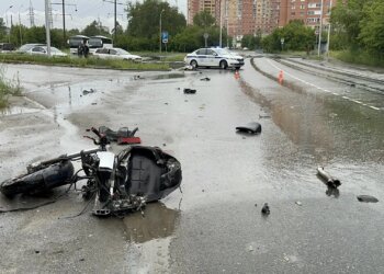 Мотоциклист погиб при столкновении со столбом в Советском районе