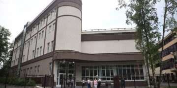 Арфа, гобой и орган: новая музыкальная школа с редкими направлениями и звёздными педагогами откроется 1 сентября в Академгородке