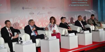 Форум «Дикоросы» объединил в Новосибирске представителей более 50 регионов России