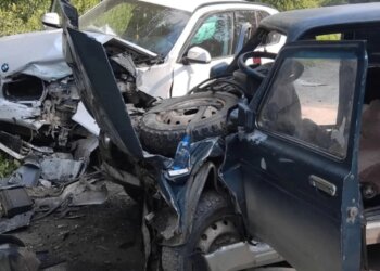 Водитель «Нивы» выехал на встречку и погиб в лобовом столкновении с BMW