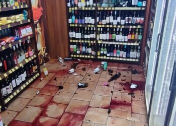Новосибирец разбил вина на 60 тысяч рублей в алкомаркете на Красном проспекте