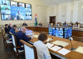 Новосибирская область сохраняет лидерство в СФО по обороту розничной и оптовой торговли