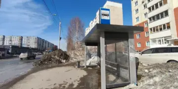 В ИК-8 в Новосибирске осуждённый едва не погиб под остановочным павильоном