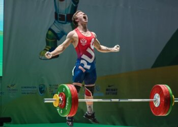 Новосибирский юниор включил гимн России в Колумбии