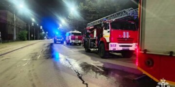ЧП на стадионе «Спартак»: сотрудники МЧС спасли трёх человек из ночного пожара
