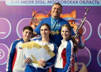 Меткий глаз и крепкая рука: новосибирские стрелки стали чемпионками России