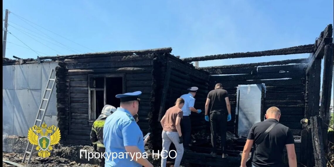 Средь бела дня: трое пьяных мужчин сгорели заживо в частном доме