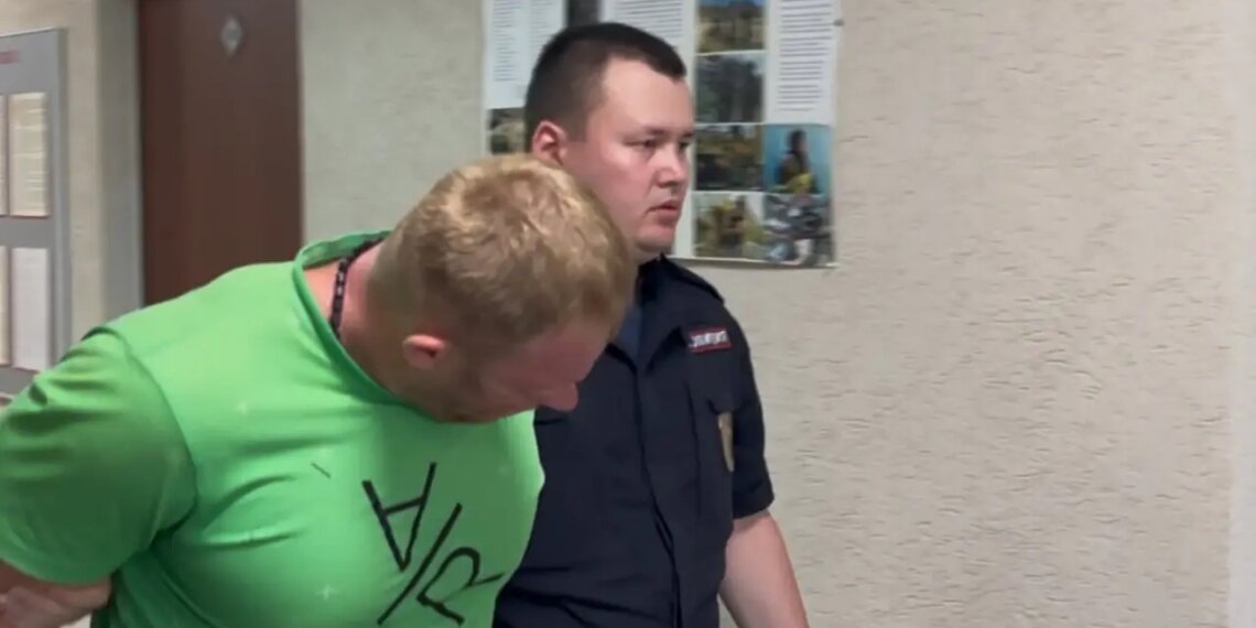 Связал скотчем и перерезал горло: в Оби арестован обвиняемый в убийстве 22-летней девушки