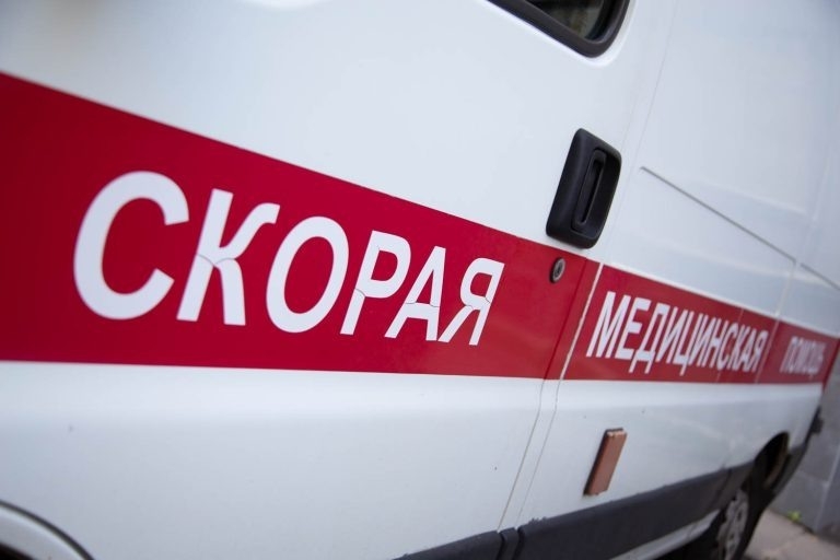 Рабочий в Бердске получил химический ожог глаз из-за порвавшегося шланга