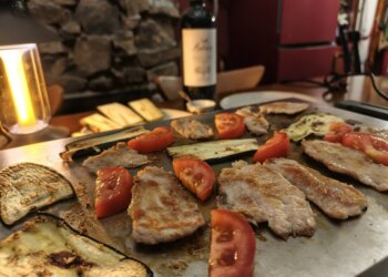 Мясо может подешеветь? ФАС проверяет производителей курятины и говядины