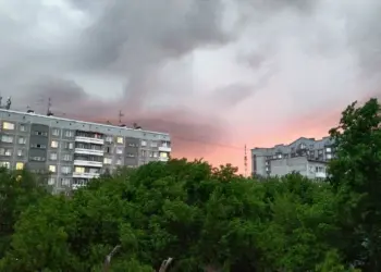 Мощная буря обрушилась ночью на Бердск