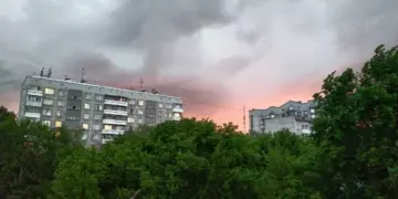 Мощная буря обрушилась ночью на Бердск