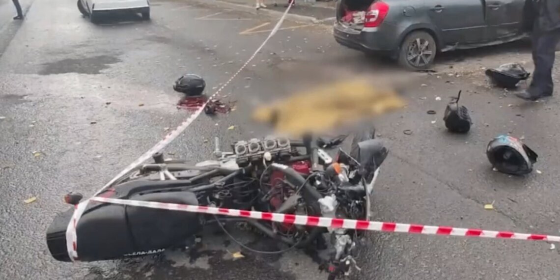 В Кемерово разбились 29-летний мотоциклист и 15-летняя пассажирка