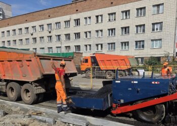 Более 1,5 тысячи участков: энергетики продолжают благоустройство в Новосибирске