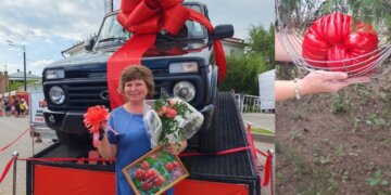 Почти два килограмма счастья: сибирячка выиграла «Ниву» за гигантский помидор
