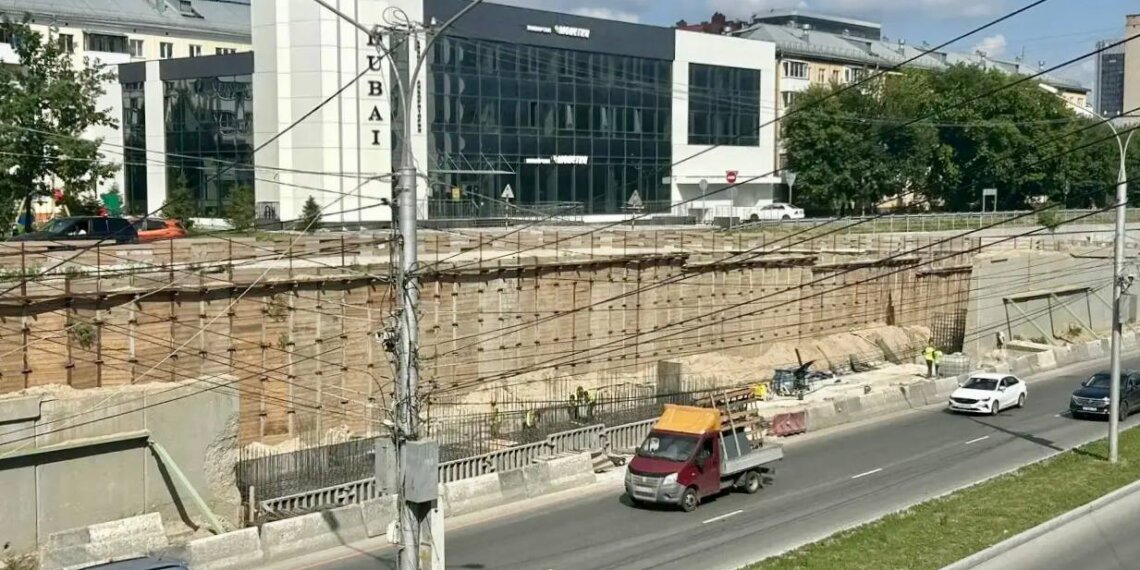 Озвучена основная причина обрушения подпорной стены на Ипподромской в Новосибирске