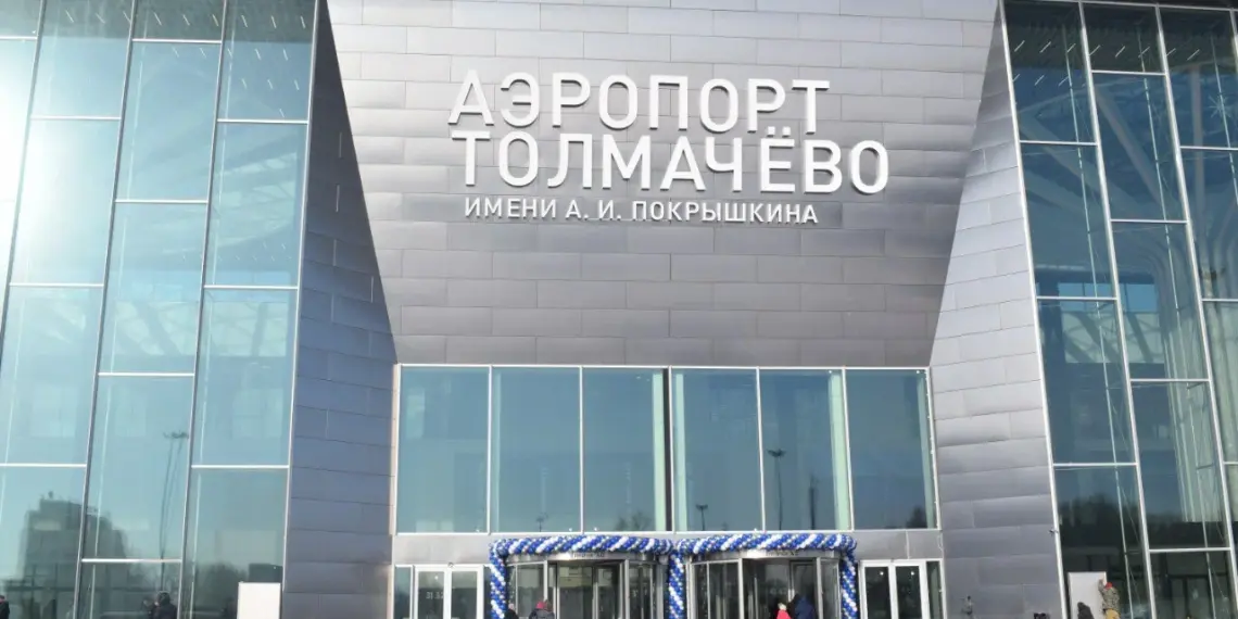В новосибирском аэропорту Толмачёво 18 августа задержали 16 рейсов