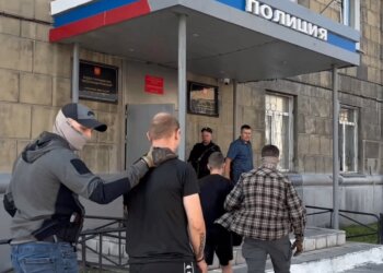 В Новосибирске задержали шестерых пособников мошенников, обокравших россиян на 30 млн рублей