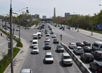 Центр Новосибирска встал в пробку во время визита президента Путина