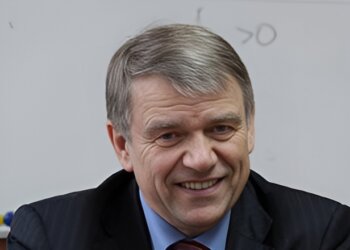 Суд отменил дисквалификацию новосибирского академика Пармона