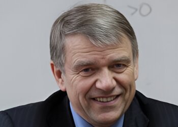 Суд отменил дисквалификацию новосибирского академика Пармона