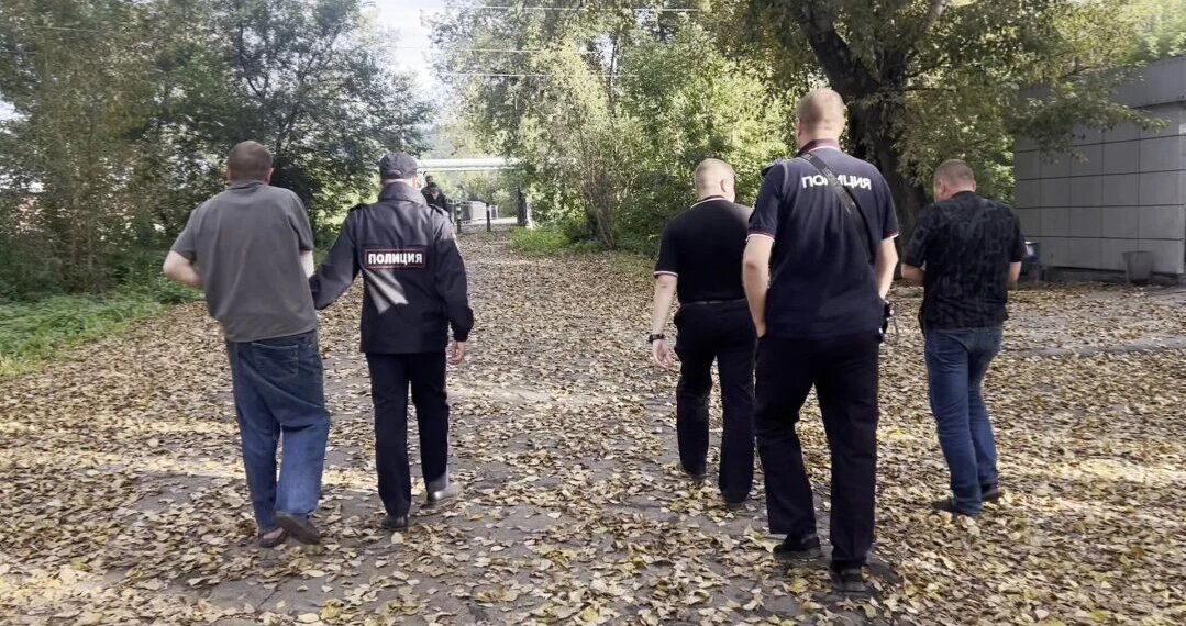 Пятилетний мальчик найден в квартире похитителя в Кузбассе