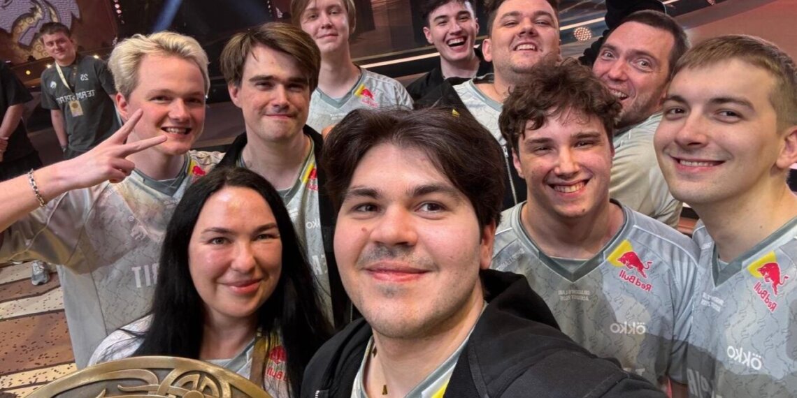 Киберспортсмен из Новосибирска выиграл третий титул чемпиона мира по Dota 2