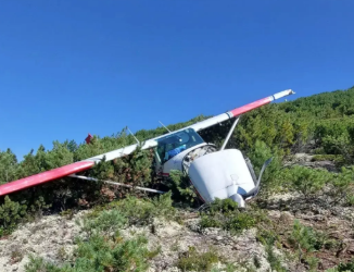 Самолёт пострадал, но люди спаслись: пилотов пропавшей «Cessna 182 вызволили из тайги
