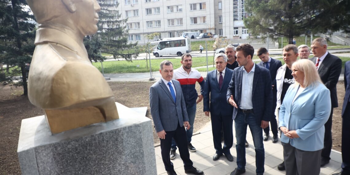 Скейт-парк, рокарий и аллея памяти появятся в новом сквере на Демакова