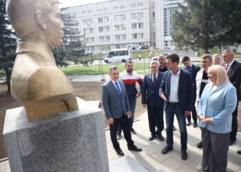 Скейт-парк, рокарий и аллея памяти появятся в новом сквере на Демакова