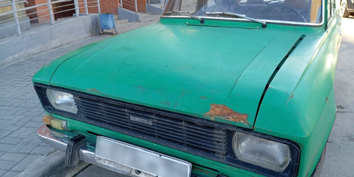 С улиц Новосибирска могут эвакуировать более 200 брошенных авто
