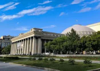 Стало известно, какие изменения ждут Театральный сквер у НОВАТа в Новосибирске