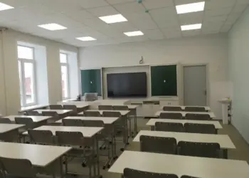 45 детей в Новосибирске не смогли попасть в школы