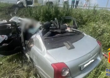 Три человека погибли в страшной аварии в Кузбассе