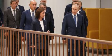 Путин в Новосибирске: синхротрон, школьники и разговор о будущем науки