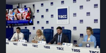 Более 9 тысяч молодых активистов примут участие в Линейке Движения Первых в Новосибирской области