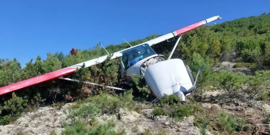 Самолёт пострадал, но люди спаслись: пилотов пропавшей Cessna 182 вызволили из тайги