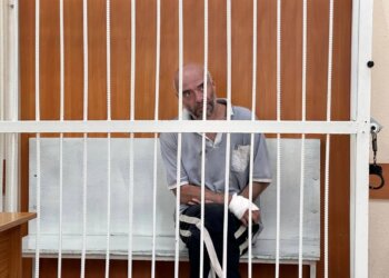 Газовый шланг к изголовью: новосибирец, едва не убивший жену, отправлен в СИЗО
