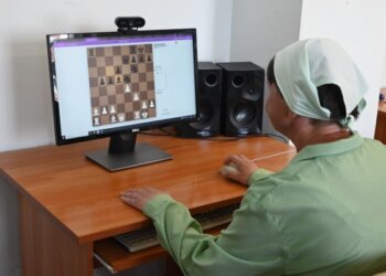 Из колонии — в сборную: необычный турнир с участием новосибирской шахматистки
