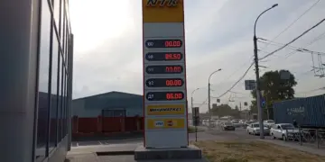 На фоне второй волны топливного кризиса в НСО выставляют на продажу АЗС