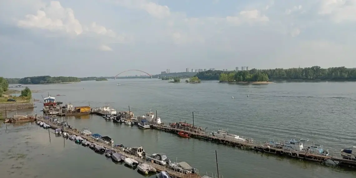 Новосибирцев предупредили об обмелении Оби